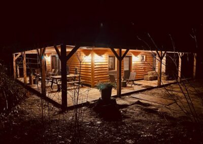 Veluwse Boshut veranda nacht